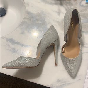 Sparkly pumps
